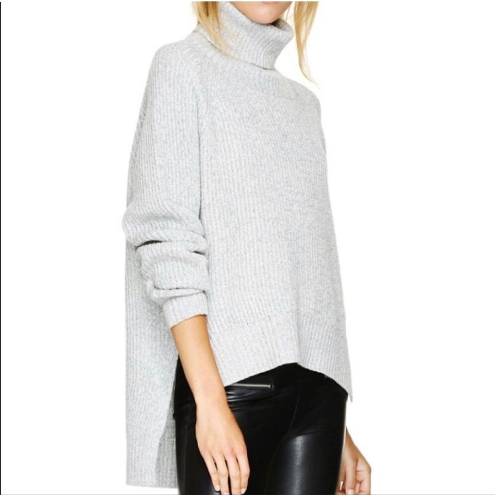 Aritzia Wilfred Lin Sweater- Gray- Size S